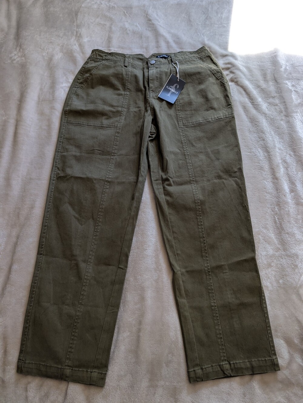 Flamingals Solid Stitch Detail Mid Waist Barrel Deep Pocket Crop Green NWT Large - Picture 4 of 11
